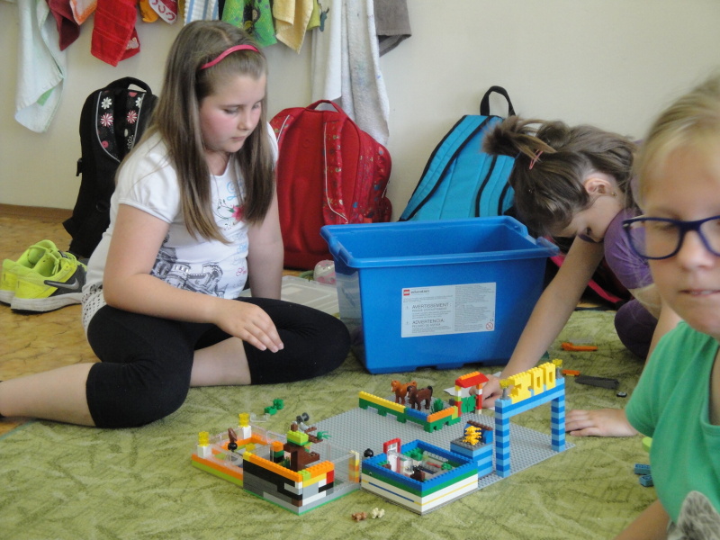 Lego Krou ek Modelov n Z kladn kola Hustope e Komensk ho 163 2